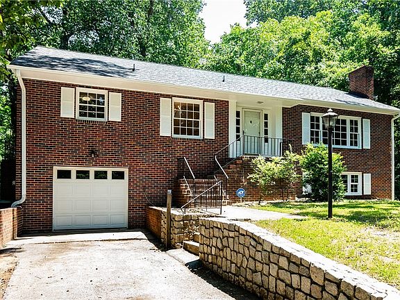 3rd image of 2015 Junaluska Cir