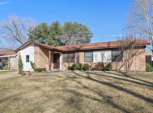 1717 Meadowcrest Dr, Garland, TX 75042