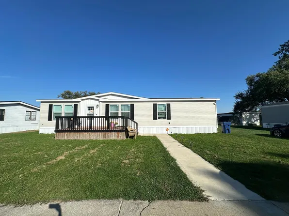 51 Avon Village Dr, Avon, IN 46123
