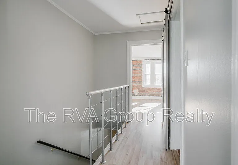 1230 Wallace St — Photo 29