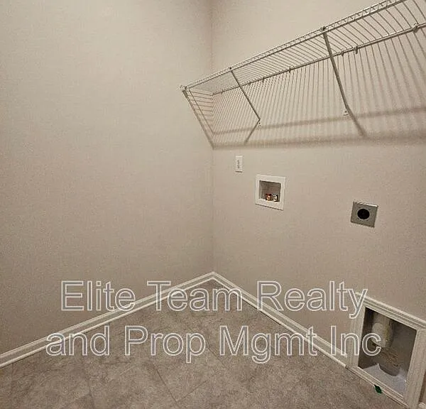5416 Kings Ridge Dr — Photo 21