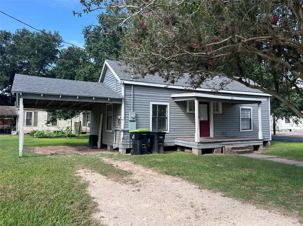 521 W Caney St, Wharton, TX 77488