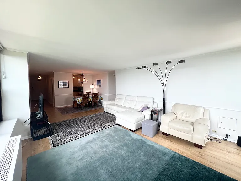 1850 N Clark St #2803 — Photo 8