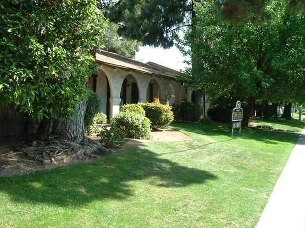 Casa Linda Apartments, 5750 N Fresno St #126, Fresno, CA 93710