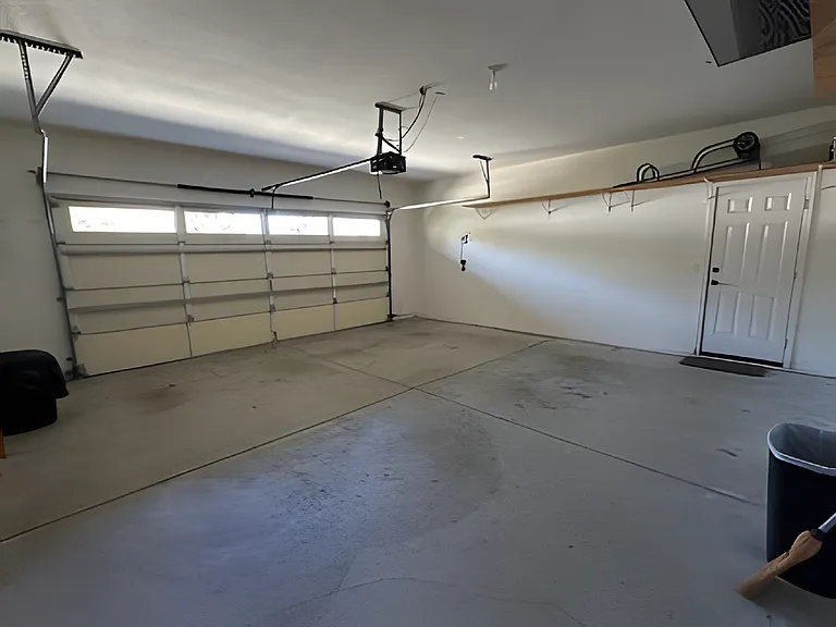 725 Asilo — Photo 28