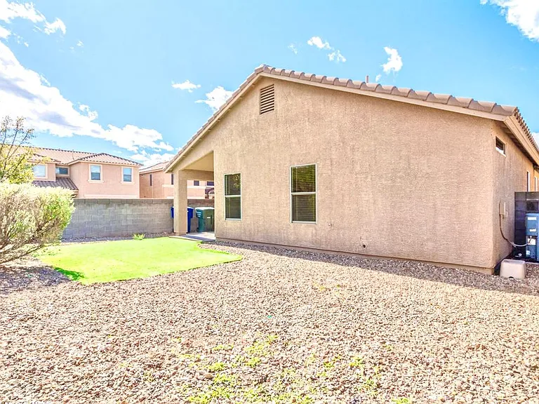8475 S Otis Dr — Photo 9