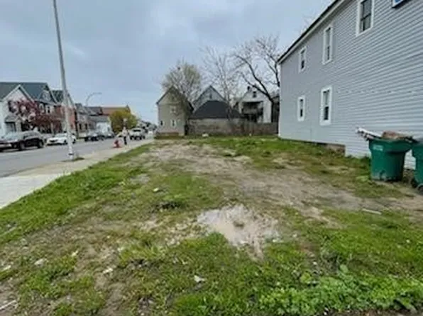 2079 Niagara St, Buffalo, NY 14207