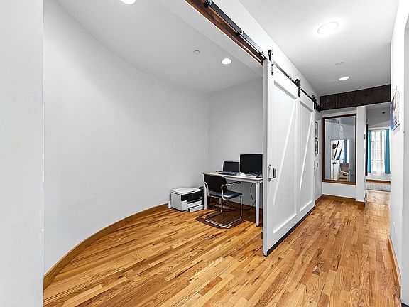 5th image of 37 Bridge St APT 2D