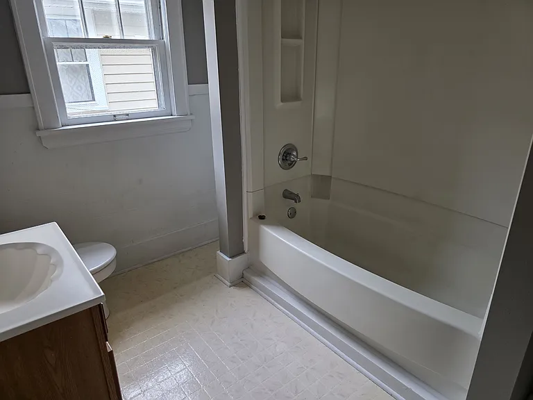 1130 Herberich Ave — Photo 14