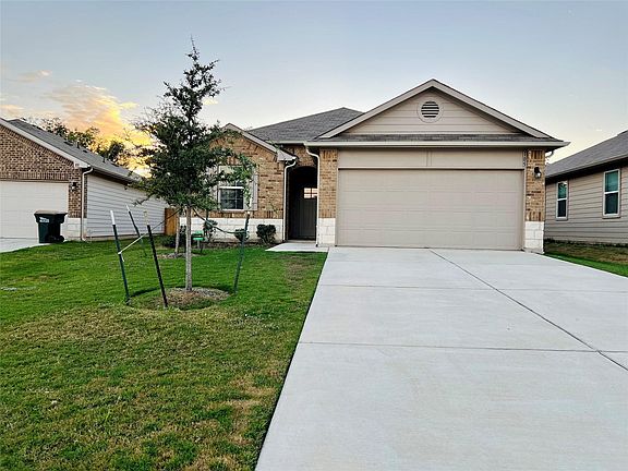 2nd image of 105 Naset Dr