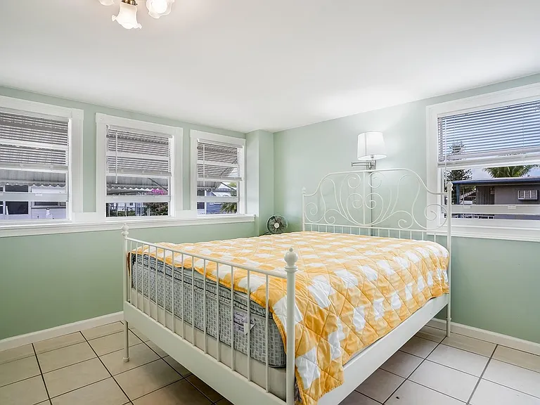 1680 SW 84th Ave — Photo 7