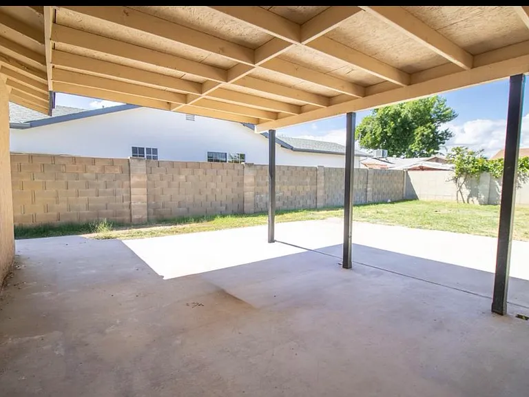 1435 S Salome St — Photo 20