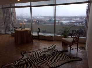 1000 Urlin Ave APT 611, Grandview, OH