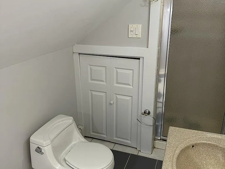 1114 Old Freehold Rd — Photo 25