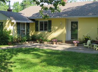 163 Cherry Valley Rd, Princeton, NJ 08540