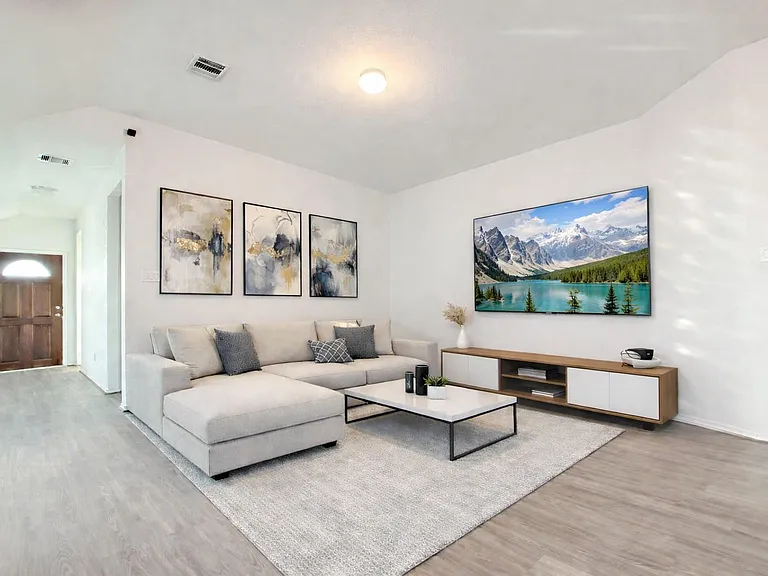 15515 Islandview Ln — Photo 18