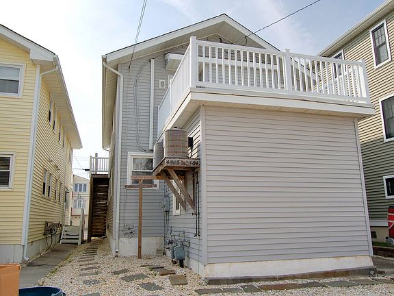 3rd image of 4647 West Ave