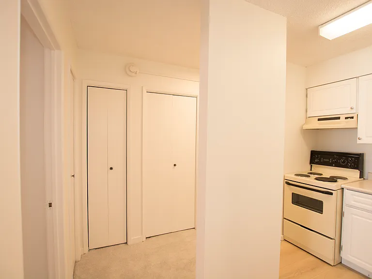 1215 Saint Georges Ave #205 — Photo 8