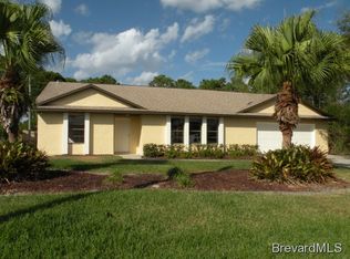 335 Emerson Dr NW, Palm Bay, FL 32907
