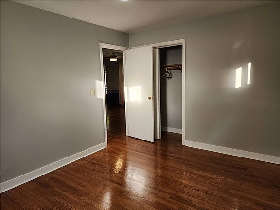 5th image of 621 Sunrise Dr