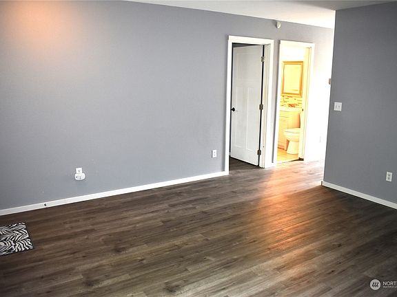 4th image of 9509 Hancock Avenue SE #20