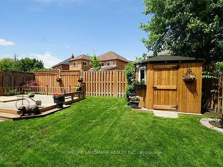 4887 Natkarni Cres — Photo 33