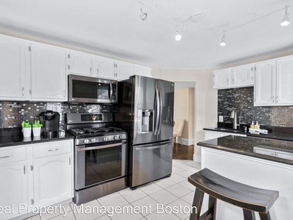 5th image of 249 Winthrop Shore Dr APT 2