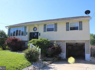 249 Hollyoke Rd, Somerdale, NJ 08083