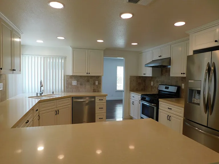 8312 Kingsdale Dr — Photo 10