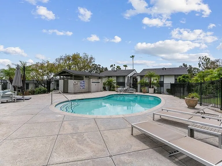 Fullerton Hills — Photo 15