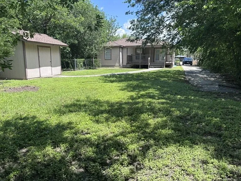 2718 W Craig Pl — Photo 17
