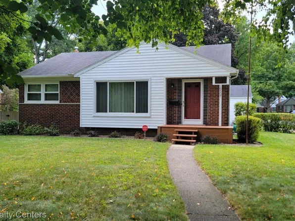 16537 Pomona Dr, Redford, MI 48240