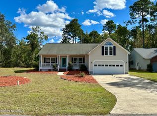 806 Black Swan Rd, New Bern, NC 28560