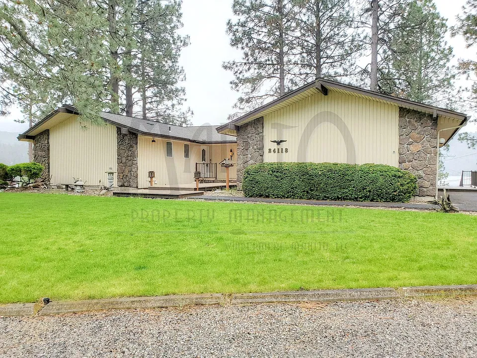 24118 E Lakeridge Dr