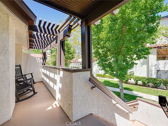 3rd image of 836 Trinity Ln