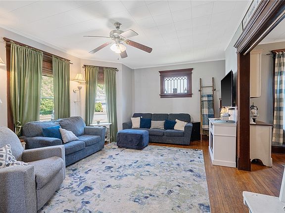 5th image of 32 Morris St