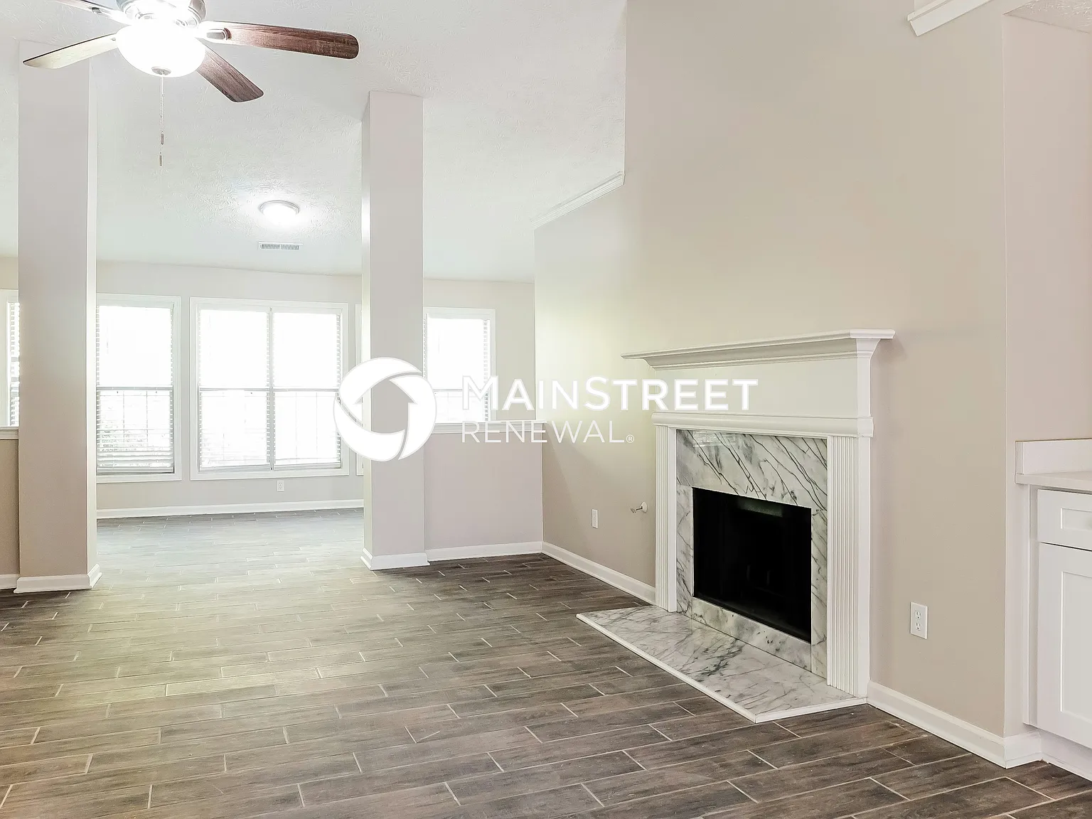 1868 Moore Creek Ln — Photo 3