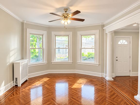 4th image of 476 Sanford Ave #2C