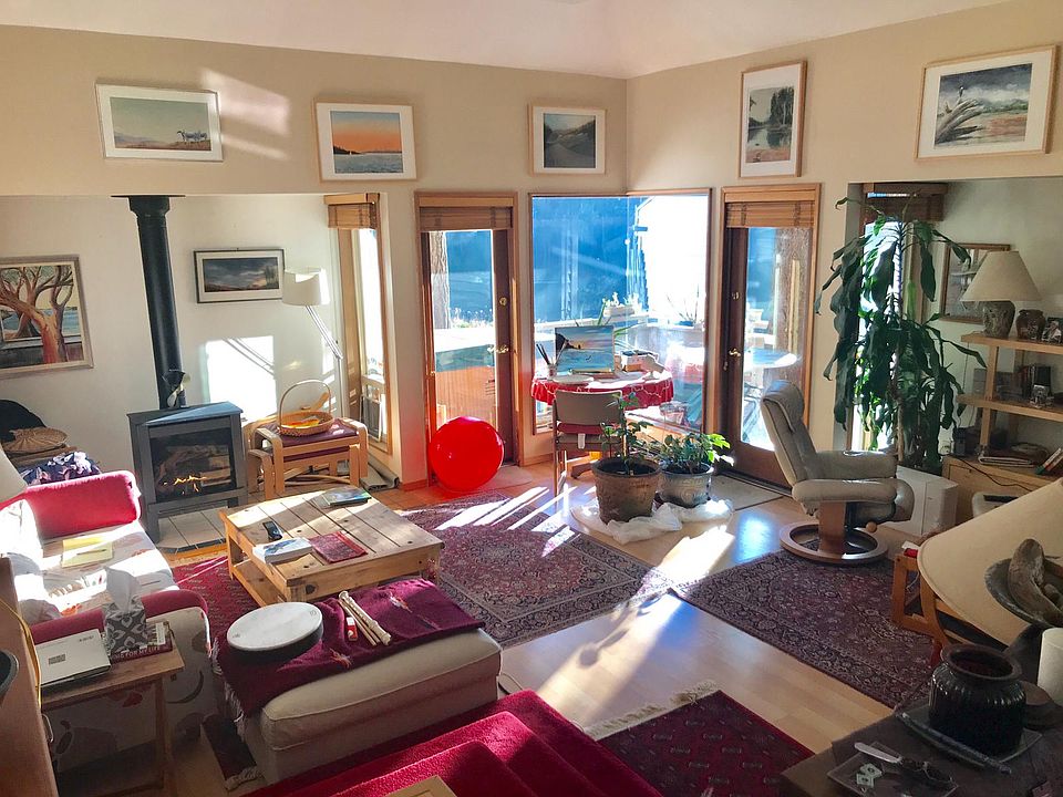 Living room with lake view!