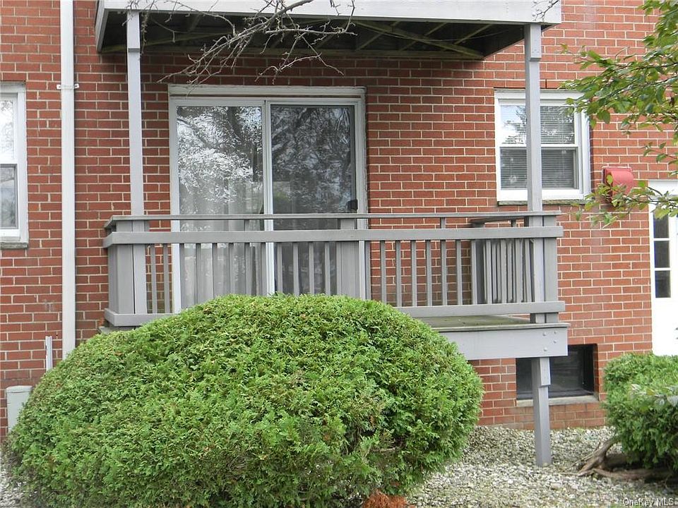 1st image of 2 Danbury Ct APT 1302