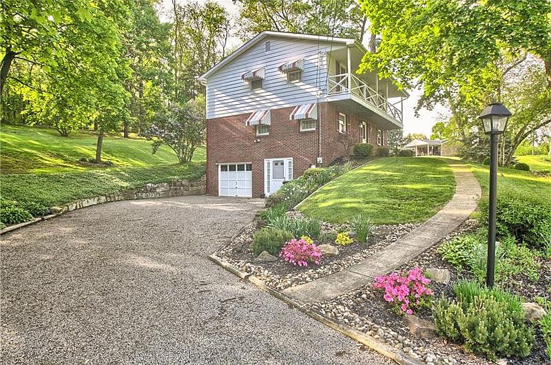 1st image of 141 Gary Dr