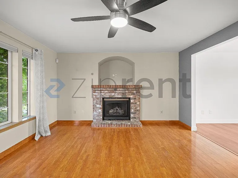 9915 SE 235th Pl — Photo 6
