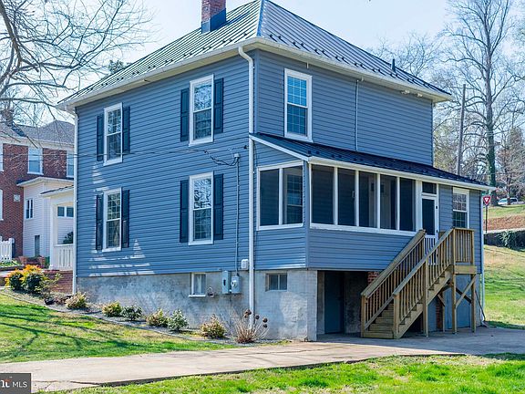 4th image of 158 Peliso Ave