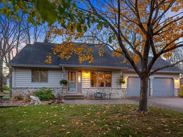 29470 Neal Ave, Lindstrom, MN 55045