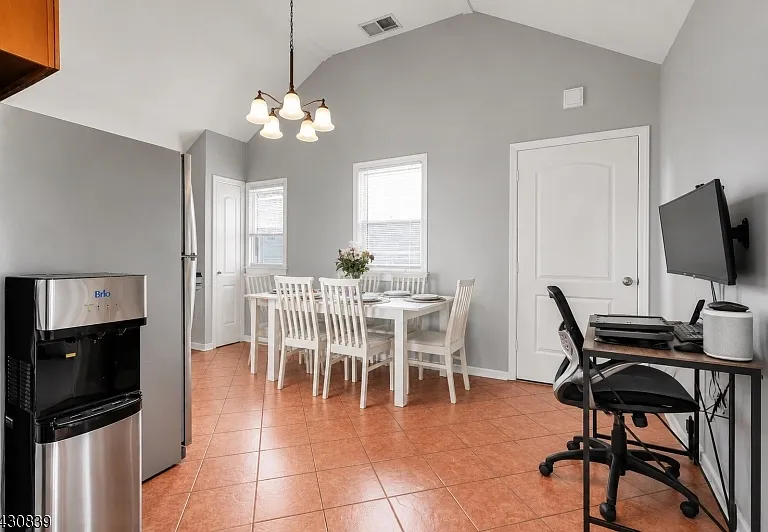 108 Ottawa Ave #2 — Photo 9