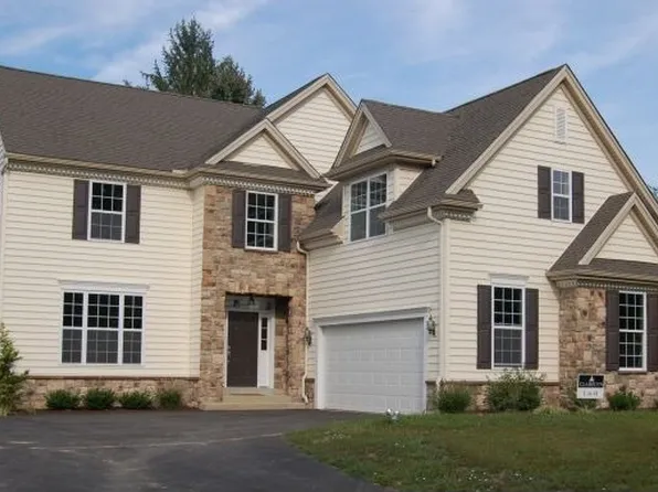 400 N Lloyd Ave, Downingtown, PA 19335