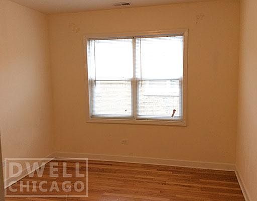 5th image of 6427 N Damen Ave APT 1W