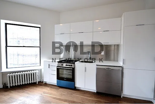Rented by Bold New York | media 43