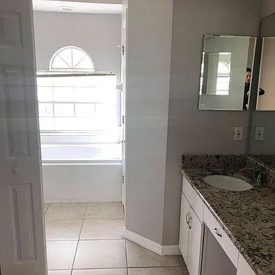2809 Berkshire Cir — Photo 26