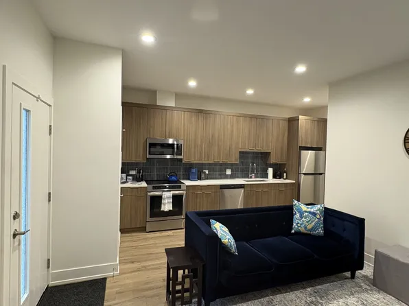 6317 S Rhodes Ave, Chicago, IL 60637